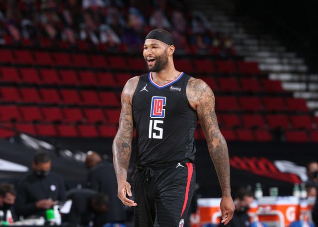 场比赛的亮 场比赛的亮